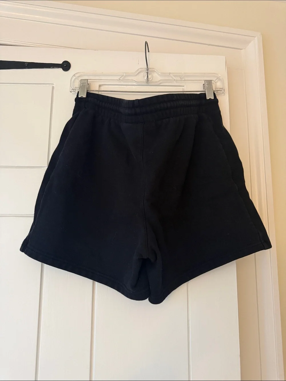TNA Aritzia Sweat shorts - Picture 2 of 3